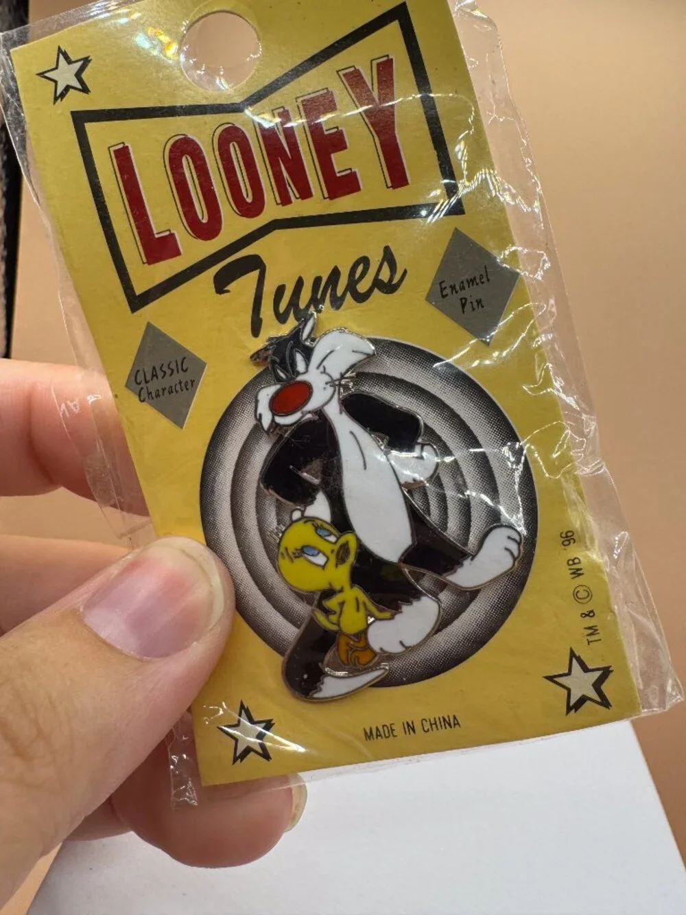 Vintage 1996 Looney Tunes Sylvester & Tweety Enamel Pin NOS Warner Bros